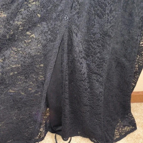 Torrid Black Lace Dress Size 2 Plus Midi V Neck Gothic Witchy 2X 3/4 sleeve - Picture 7 of 12